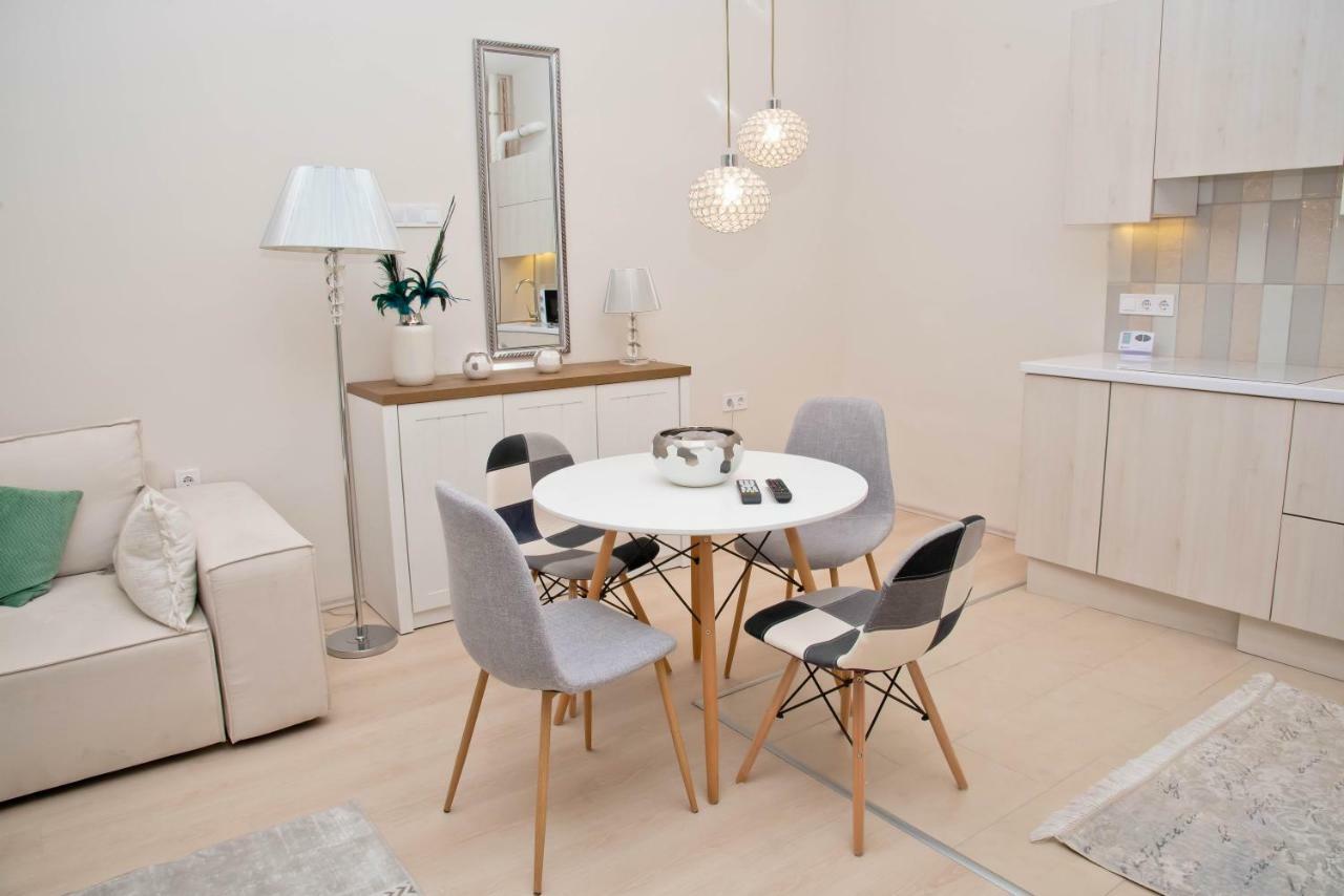 Kalvin Square River Side Danube Appartement *